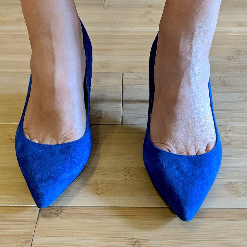 4/ $20 Banana Republic Blue Suede Pointed Toe Heels
